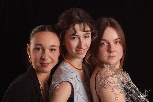 portrait triple en couleur de jeunes filles à Dijon