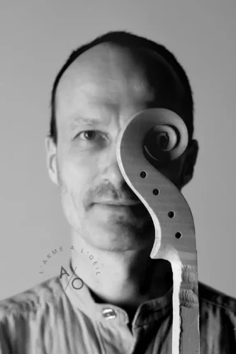 portrait corporate d'un luthier en Bourgogne