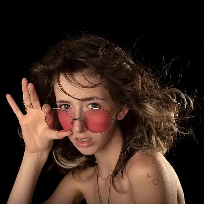 portrait studio lunettes roses